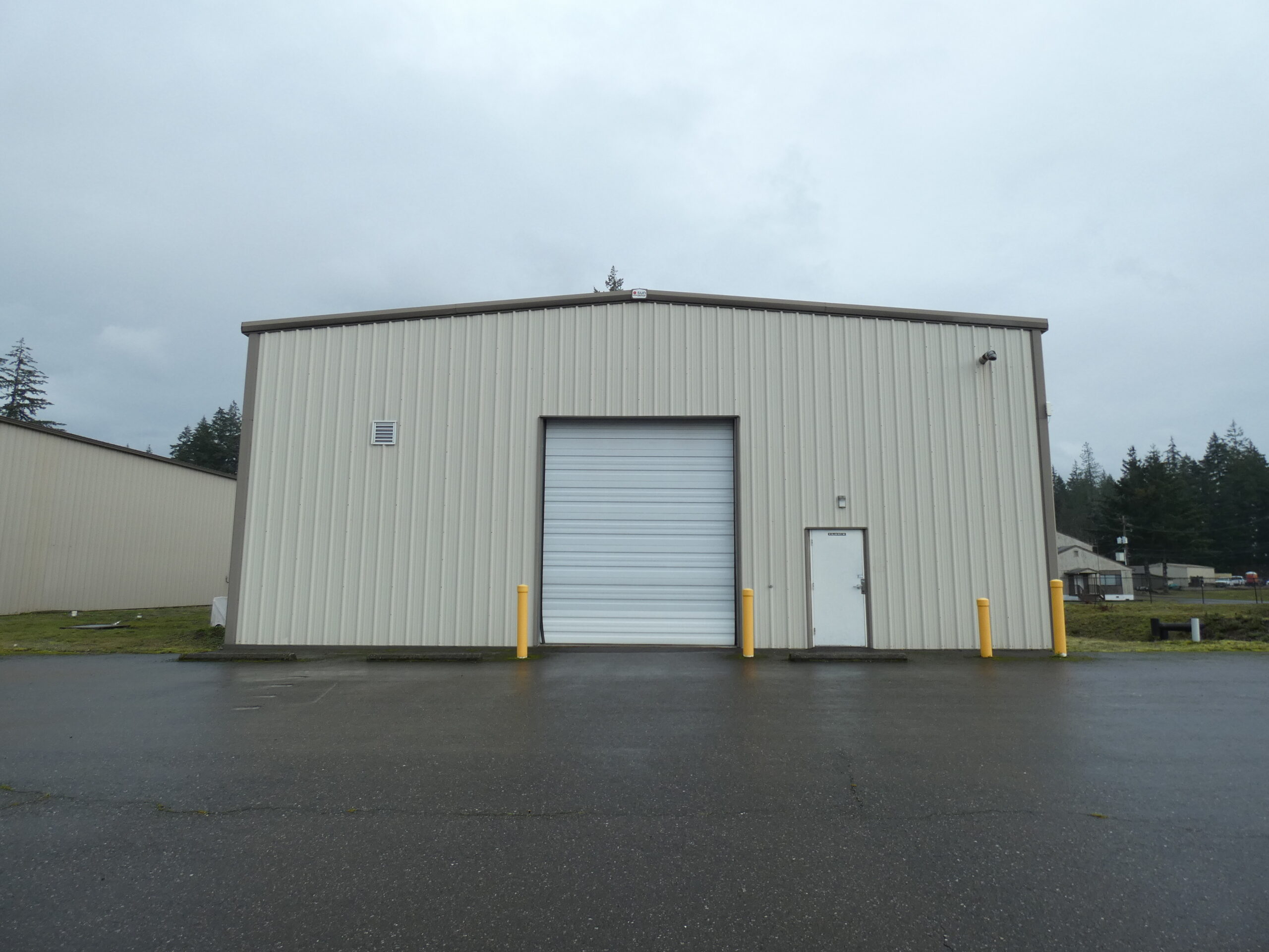 181 WWW Back of building